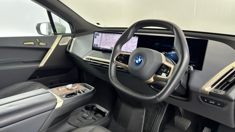 BMW iX 240kW xDrive40 M Sport 76.6kWh 5dr Auto Electric Estate